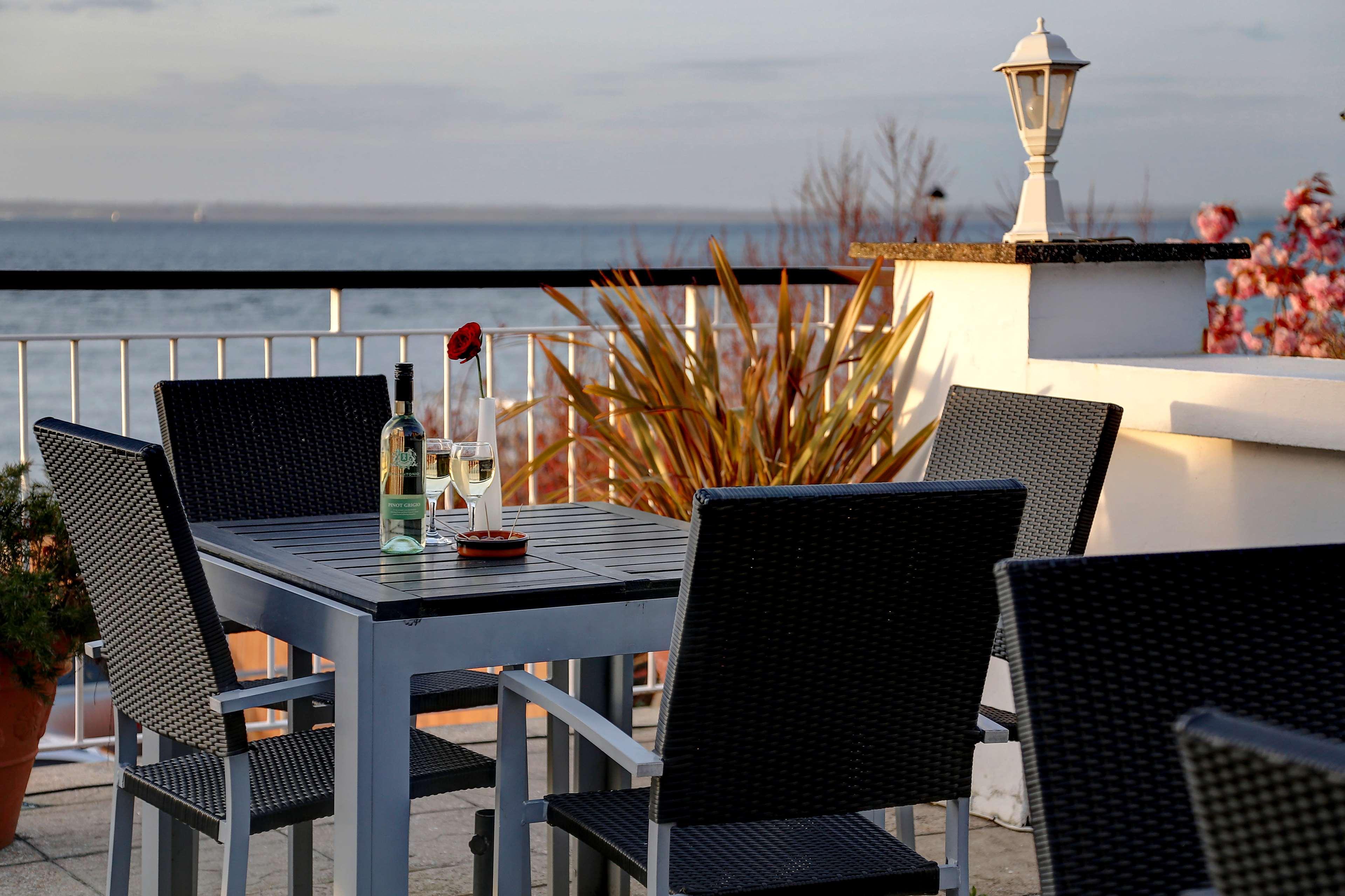 Best Western New Holmwood Hotel Cowes (Isle of Wight) Exterior foto